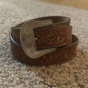 Justin Boots Brown Leather Belt with Silver Buckle size 34